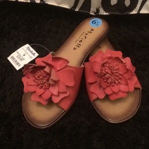Leather Flower Sandals